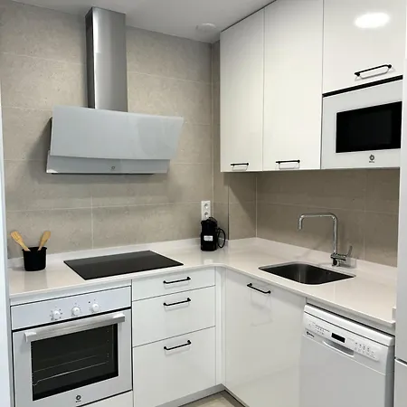 Loira Alfonso Calidez En El Centro De *